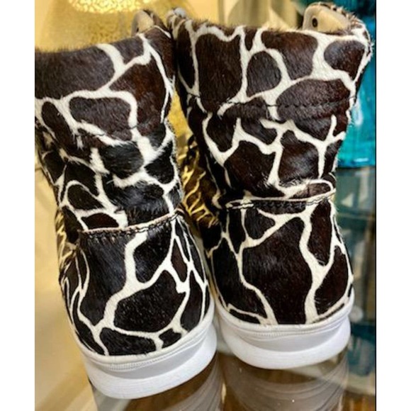 Jump New York Sullivan 24 Giraffe Print Leather High Top Sneakers - Picture 5 of 6